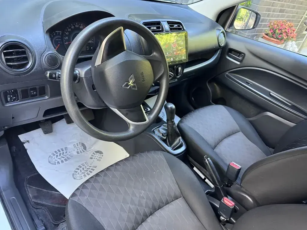 Gebraucht Mitsubishi Space Star Basis 71 PS (52 kW) 2020 Weiß Kleinwagen