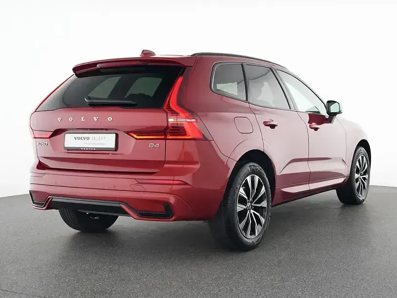 Gebraucht Volvo XC60 Plus 197 PS (144 kW) 2023 Rot SUV