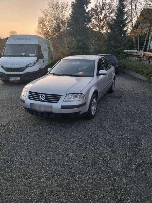 Gebraucht VW Passat 102 PS (75 kW) 2003 Grau Limousine