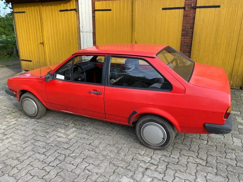 Gebraucht VW Derby 50 PS (36 kW) 1982 Rot Limousine