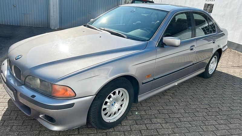 Aspensilber Gebraucht 1997 BMW 520 Limousine | 3.150 € (Fairer Preis) - Bild 1/4