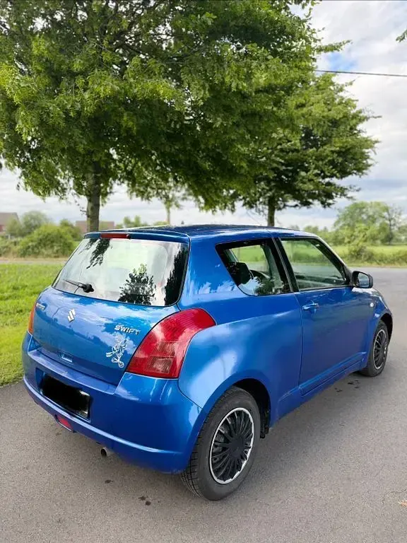 Gebraucht Suzuki Swift 92 PS (67 kW) 2007 Blau Kleinwagen