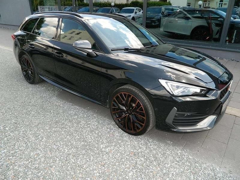 Midnight schwarz Gebraucht 2021 Cupra Leon VZ Kombi | 25.990 € (Fairer Preis) - Bild 1/4