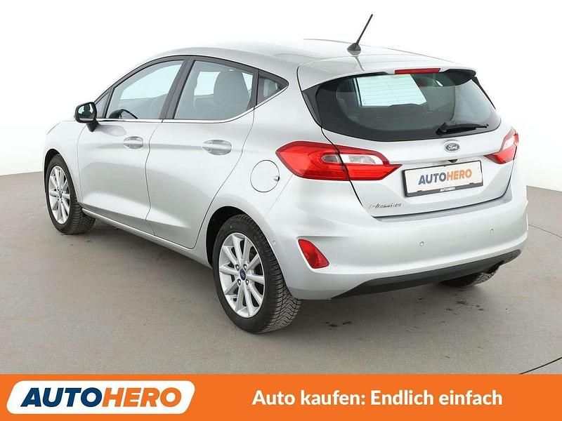 Gebraucht Ford Fiesta Titanium 101 PS (74 kW) 2017 Grau Limousine