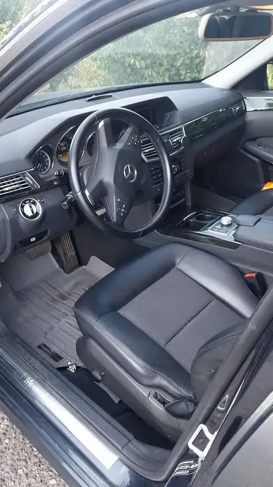 Gebraucht Mercedes E220 Avantgarde 170 PS (125 kW) 2012 Grau Limousine