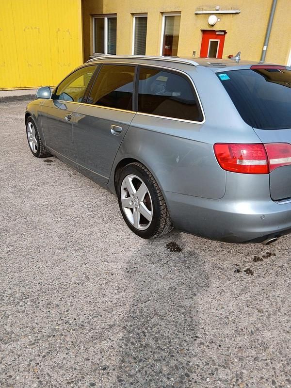 Gebraucht Audi A6 190 PS (139 kW) 2011 Silber Kombi