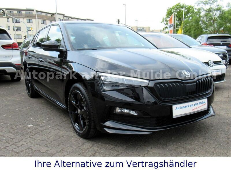 Schwarz Gebraucht 2022 Skoda Scala Monte Carlo Kleinwagen | 22.490 € (Fairer Preis) - Bild 1/4