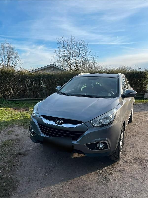 Gebraucht Hyundai ix35 Edition 135 PS (99 kW) 2013 Grau SUV