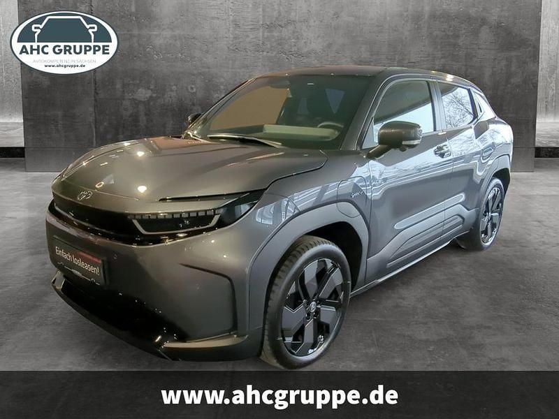 Neu Toyota Urban Cruiser Lounge 128 kW (175 PS) 2026 Grau SUV