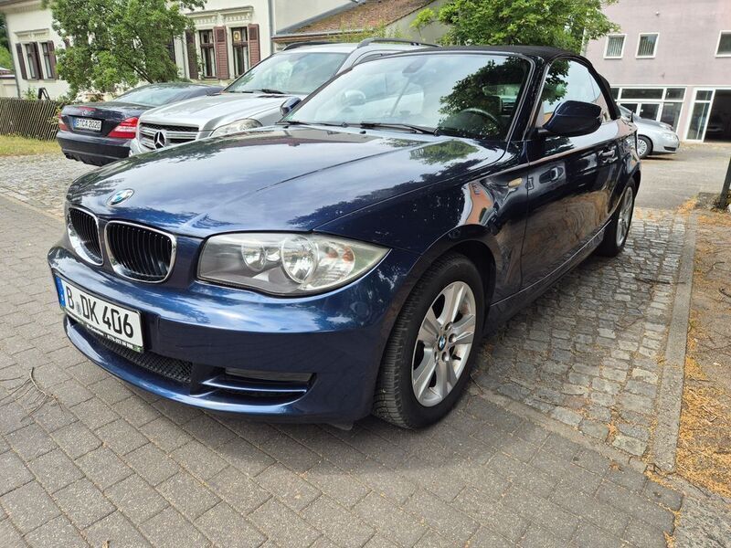 Blau Gebraucht 2009 BMW 118 Cabriolet Cabrio | 5.950 € (Guter Preis) - Bild 1/4