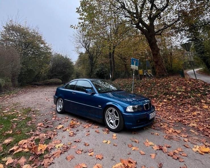Blau Gebraucht 2000 BMW 318 Coupé | 4.000 € - Bild 1/4