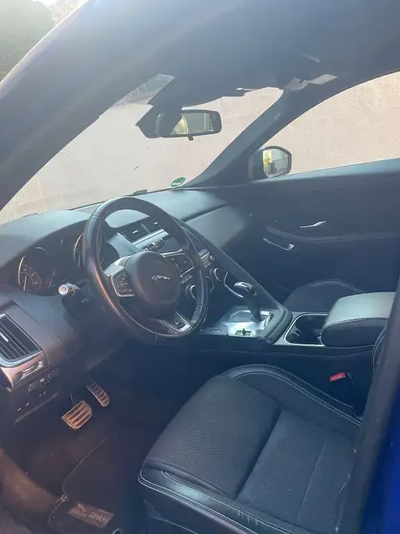 Gebraucht Jaguar E-Pace 200 PS (147 kW) 2019 Blau SUV