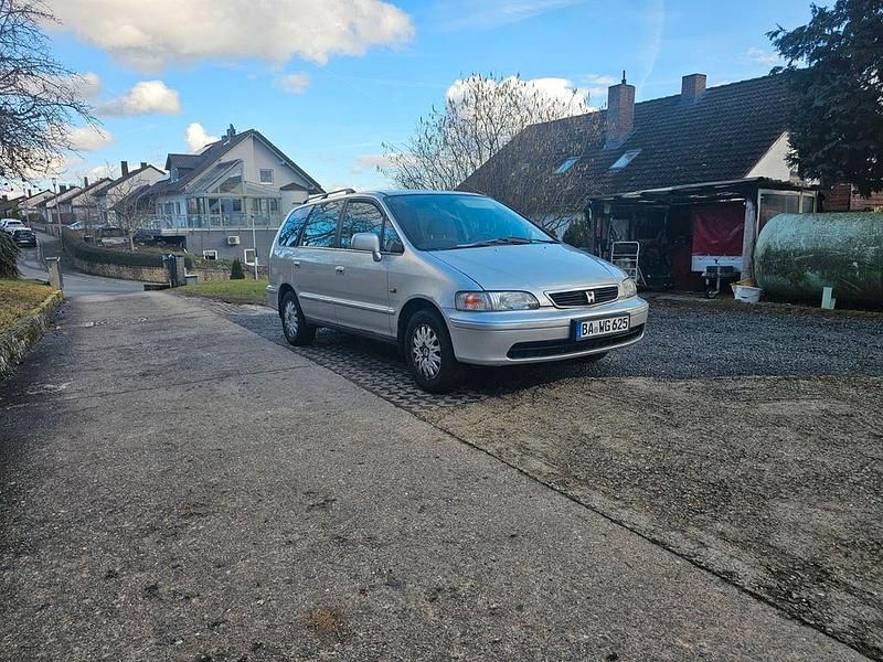 Gebraucht Honda Shuttle LS 150 PS (110 kW) 2000 Silber Van / Kleinbus