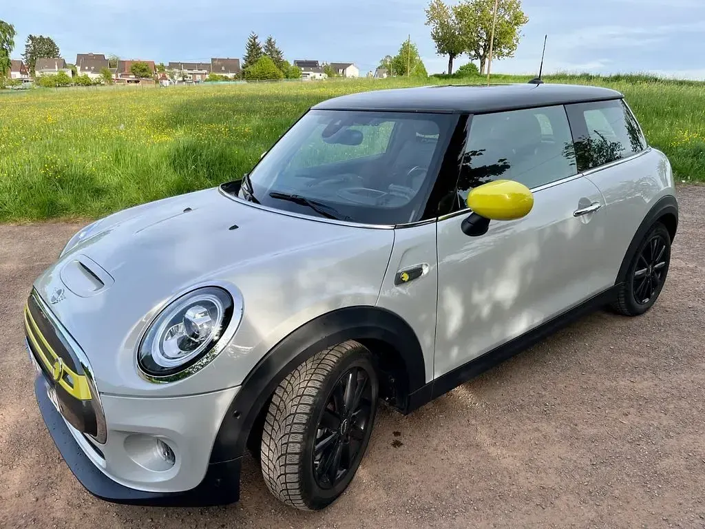 Gebraucht Mini Cooper SE 135 kW (184 PS) 2020 Silber Kleinwagen