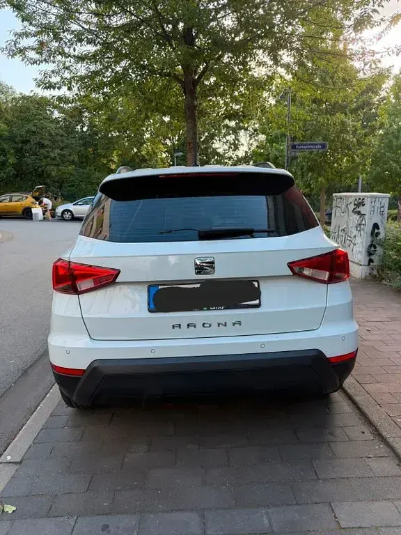 Gebraucht Seat Arona Style 116 PS (85 kW) 2020 Weiß SUV