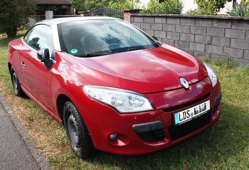 Rot Gebraucht 2013 Renault Mégane Cabriolet Cabrio | 7.500 € (Superpreis) - Bild 1/4