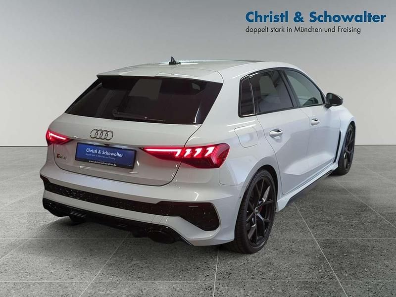 Gebraucht Audi RS3 Sport 400 PS (294 kW) 2022 Weiß Limousine