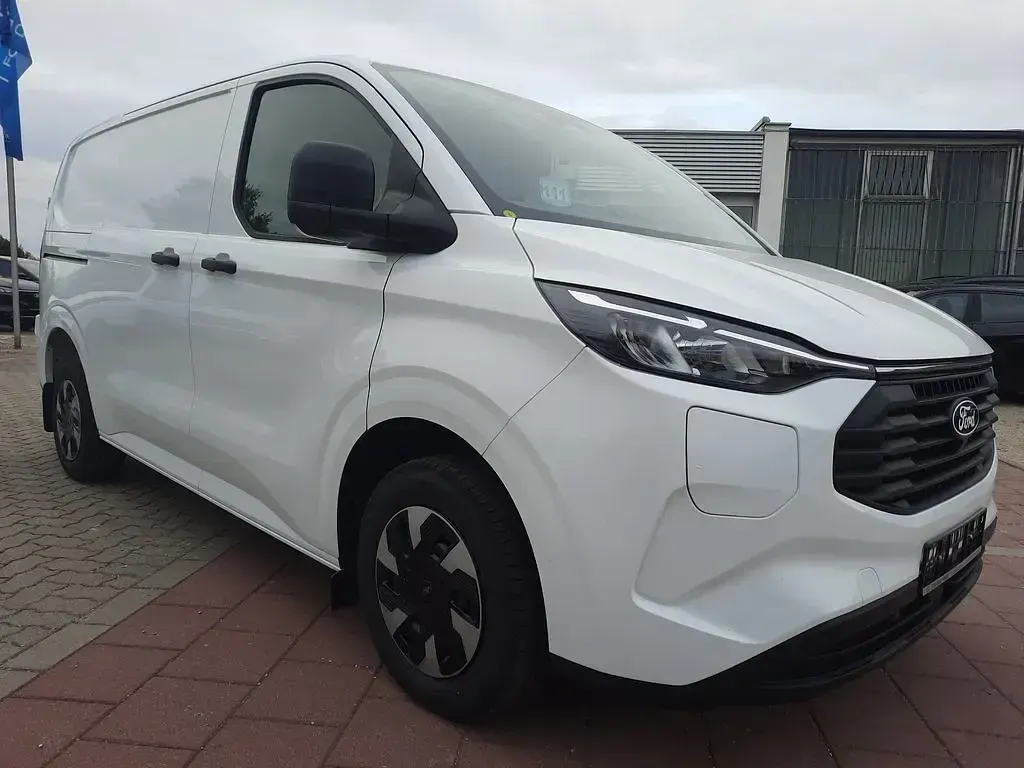 Nouvelle Ford Transit Custom Trend 232 ch (170 kW) 2026 Blanc Monospace