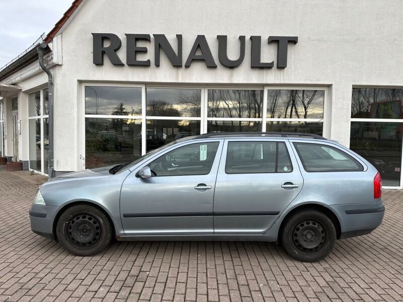 Grau Gebraucht 2005 Skoda Octavia Ambiente Kombi | 1.499 € (Superpreis) - Bild 1/4