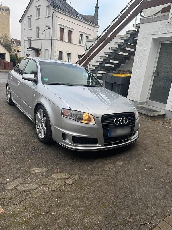 Gebraucht Audi A4 220 PS (161 kW) 2005 Silber Limousine