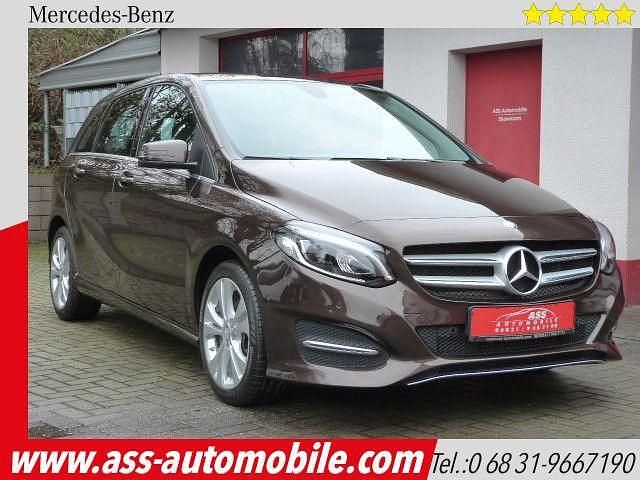 Gebraucht Mercedes B180 122 PS (89 kW) 2017 Braun Van / Kleinbus