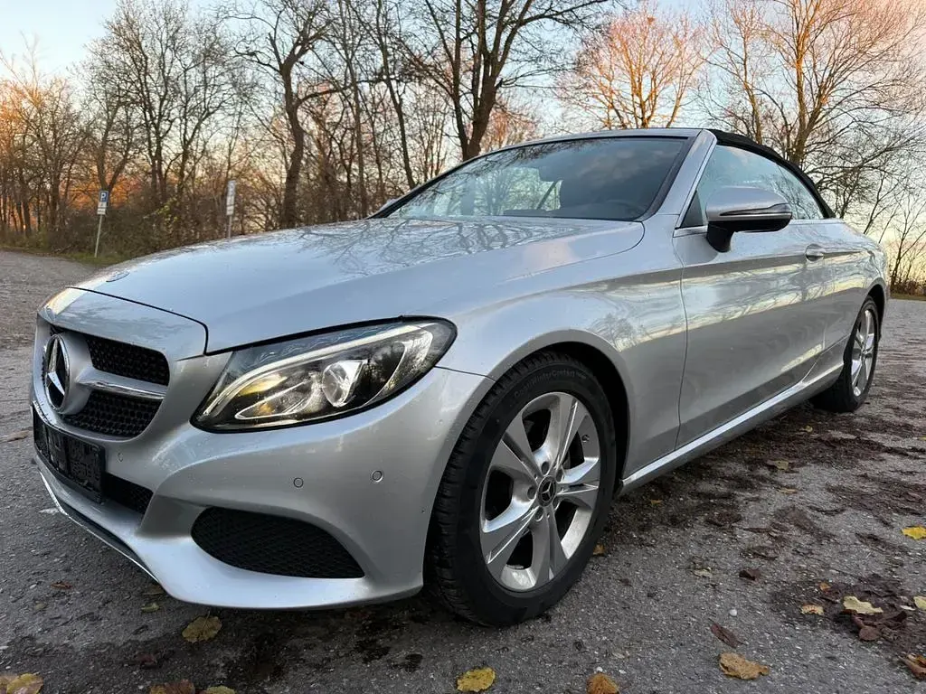Second-hand Mercedes C220 170 CP (125 kW) 2017 Argintiu Cabrio