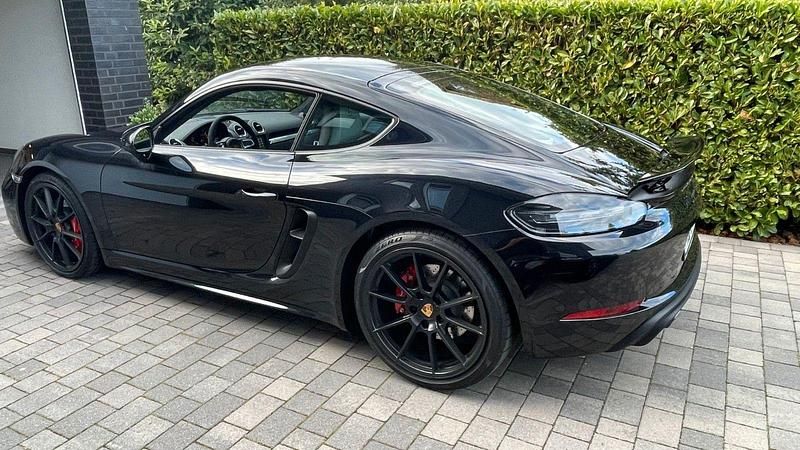 Gebraucht Porsche Cayman GTS 400 PS (294 kW) 2021 Schwarz Coupé