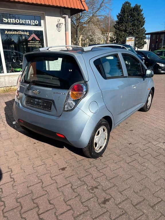 Gebraucht Chevrolet Spark LS 82 PS (60 kW) 2010 Blau Kleinwagen