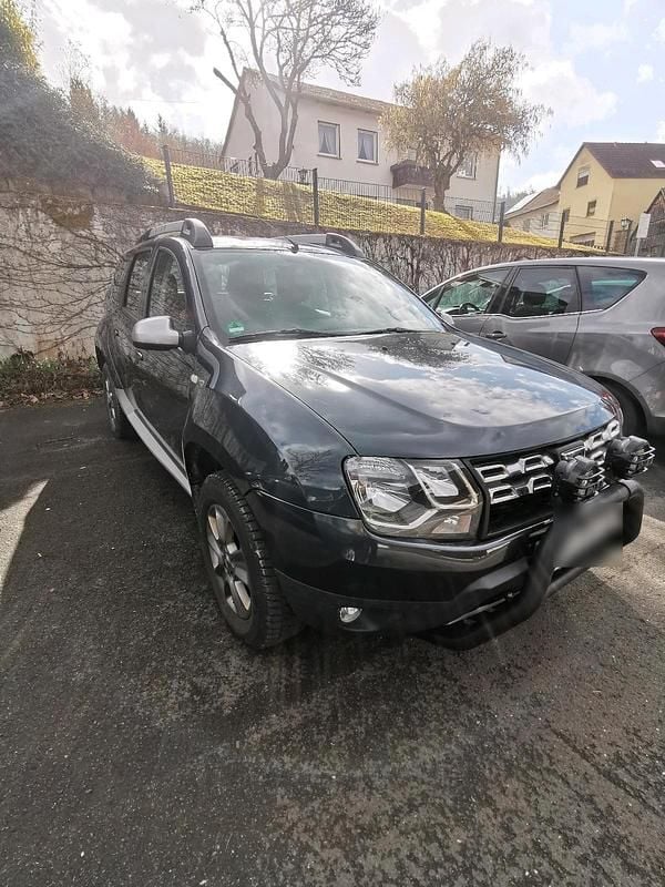 Second-hand Dacia Duster 109 CP (80 kW) 2014 Negru SUV