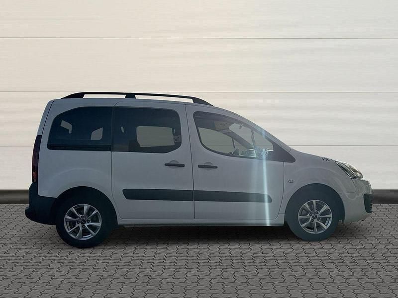 Gebraucht Peugeot TePee Active 99 PS (72 kW) 2017 Weiß Van / Kleinbus