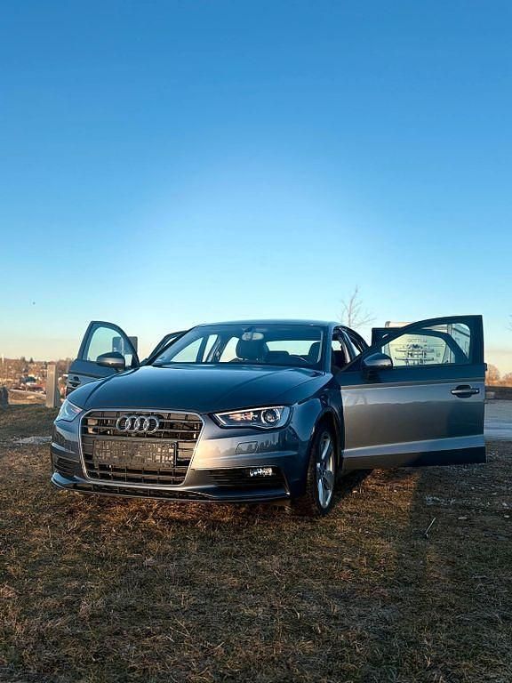 Gebraucht Audi A3 Ambition 125 PS (91 kW) 2015 Grau Limousine