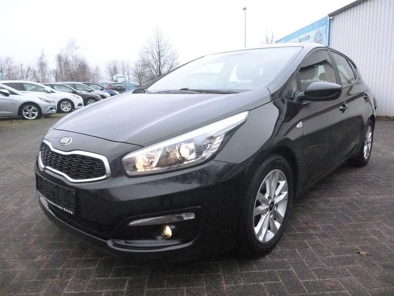 Gebraucht Kia Ceed Edition 7 99 PS (72 kW) 2016 Schwarz Kleinwagen