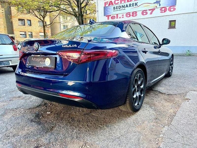 Gebraucht Alfa Romeo Giulia 136 PS (100 kW) 2017 Blau Limousine