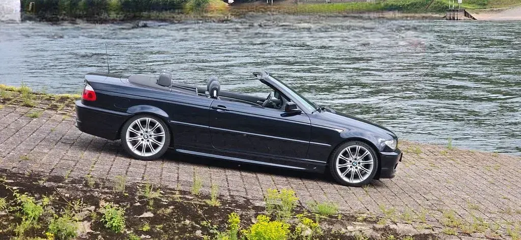 Gebraucht BMW 320 Cabriolet M Sport 150 PS (110 kW) 2005 Schwarz Cabrio