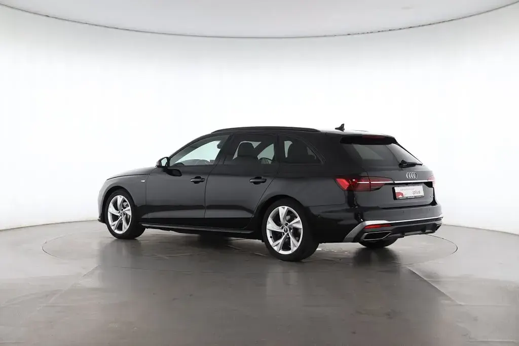 Gebraucht Audi A4 S-Line 204 PS (150 kW) 2024 Schwarz Kombi