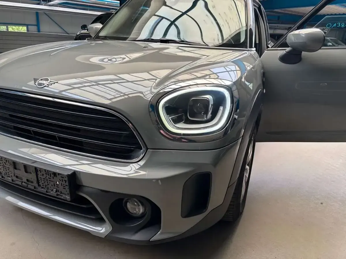 Używany Mini One D 116 KM (85 kW) 2021 Szary Hatchback
