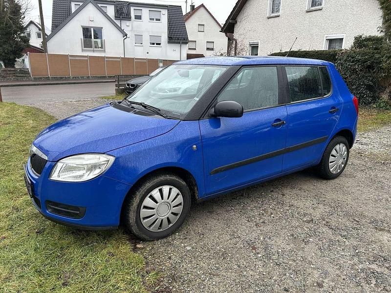 Blau Gebraucht 2009 Skoda Fabia Kleinwagen | 890 € (Superpreis) - Bild 1/4