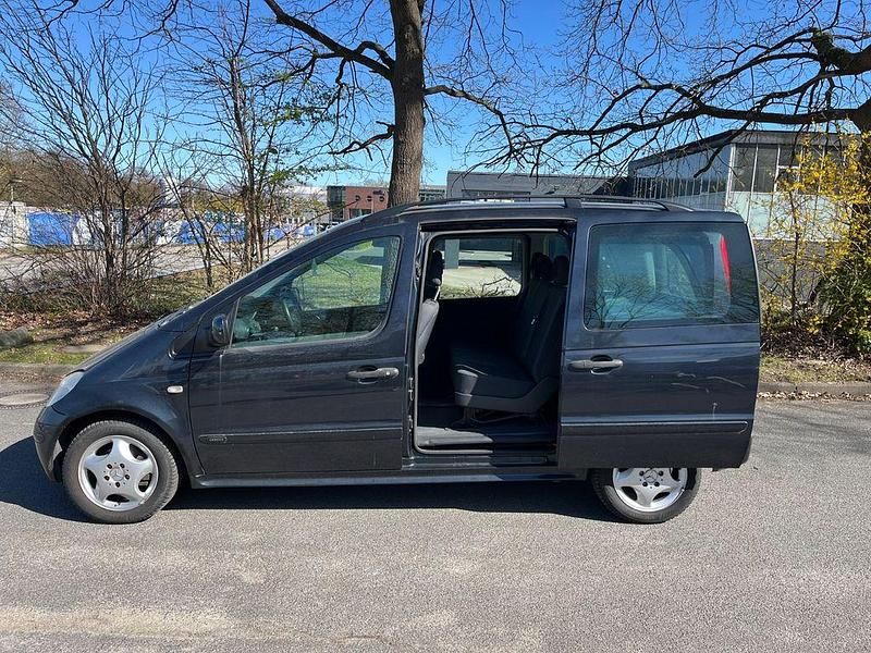Gebraucht Mercedes Vaneo 91 PS (66 kW) 2002 Schwarz Van / Kleinbus