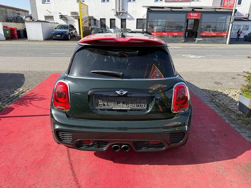 Gebraucht Mini John Cooper Works 231 PS (169 kW) 2015 Rebel green Kleinwagen