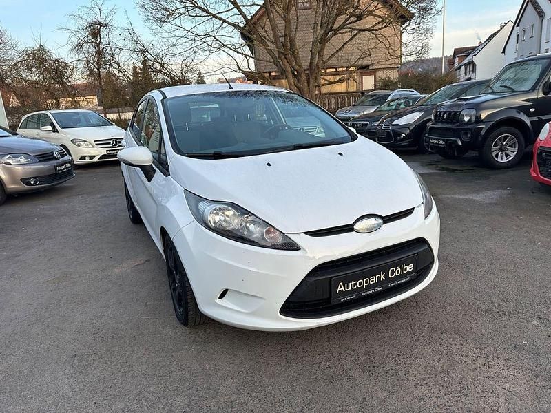 Gebraucht Ford Fiesta Trend 75 PS (55 kW) 2010 Weiß Kleinwagen