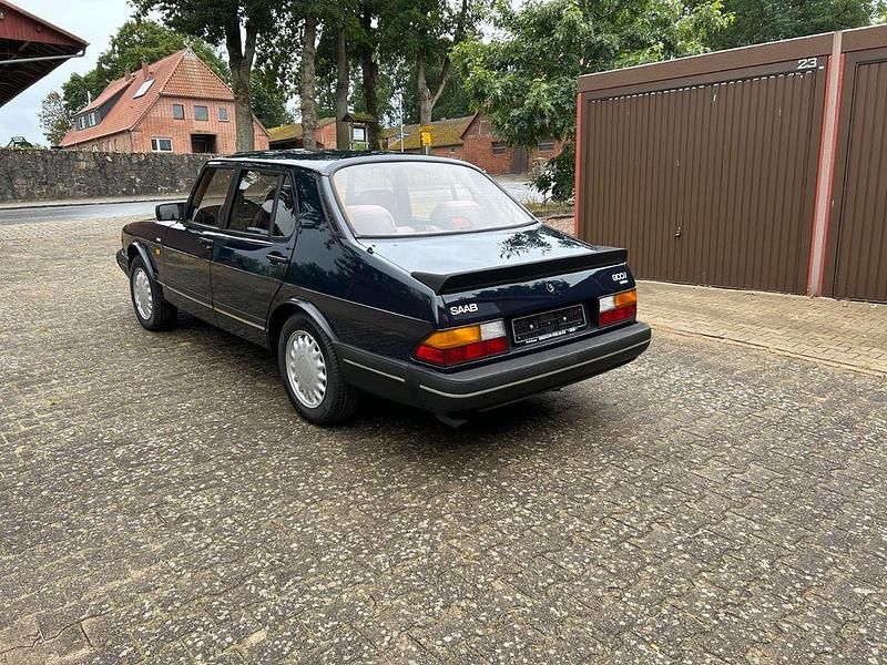 Gebraucht Saab 900 126 PS (92 kW) 1992 Blau Limousine