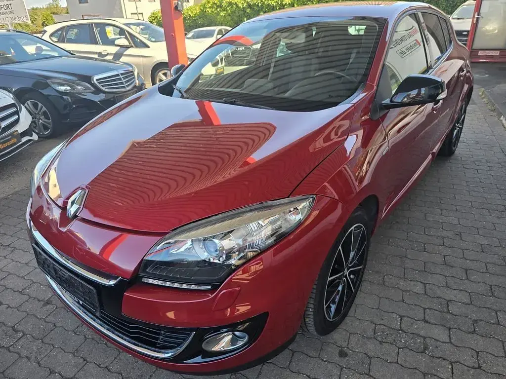 Gebraucht Renault Mégane III Bose Edition 110 PS (80 kW) 2012 Schwarz Limousine