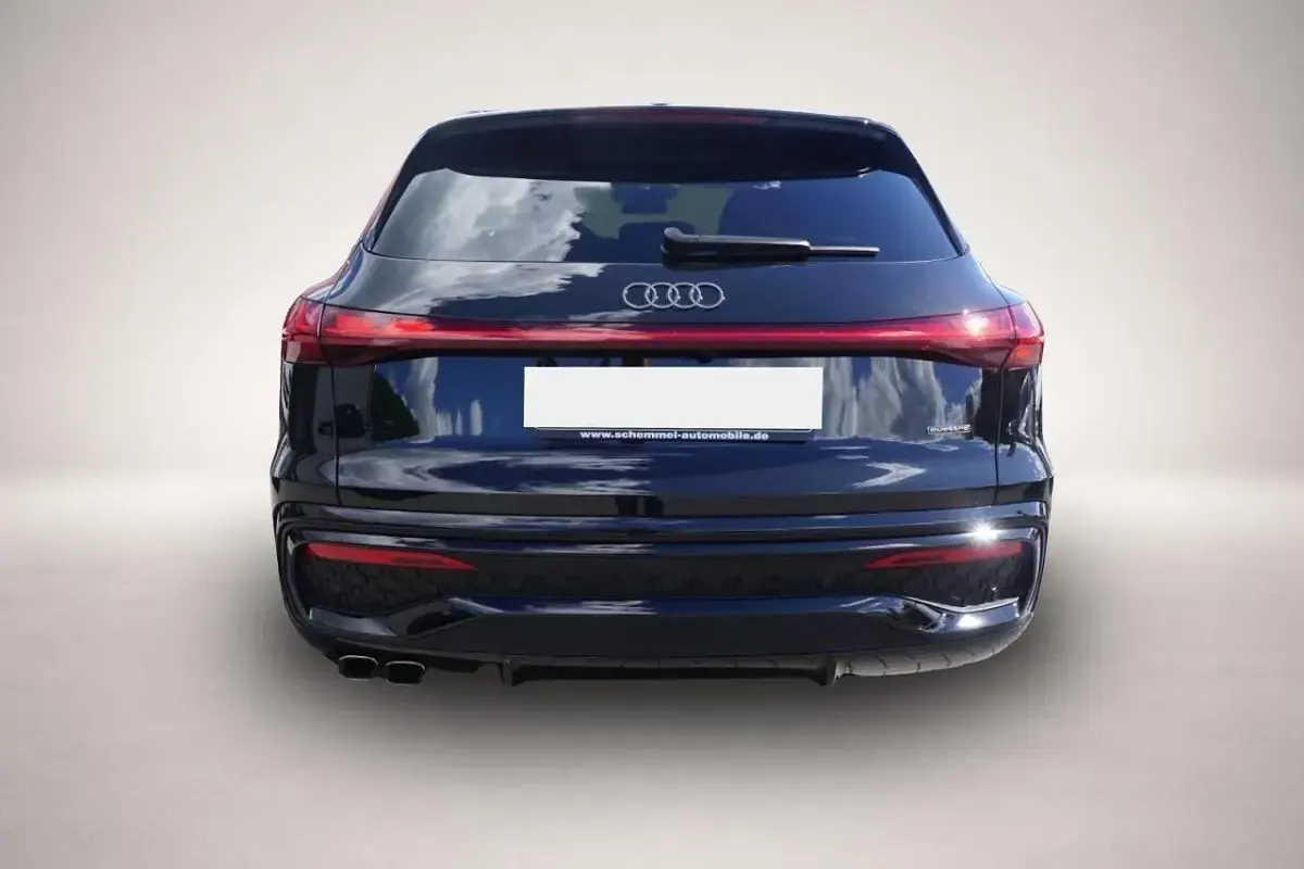 Neu Audi Q5 S-Line 204 PS (150 kW) 2025 Manufacturer SUV