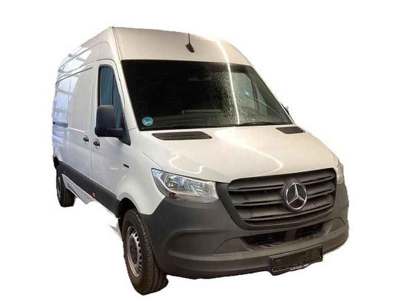 Gebraucht Mercedes E-Sprinter 62 kW (85 PS) 2024 Arktikweiß Van