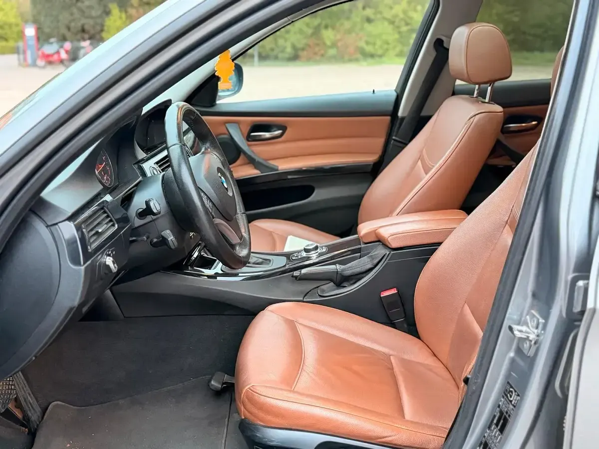Używany BMW 320 170 KM (125 kW) 2009 Szary Kombi