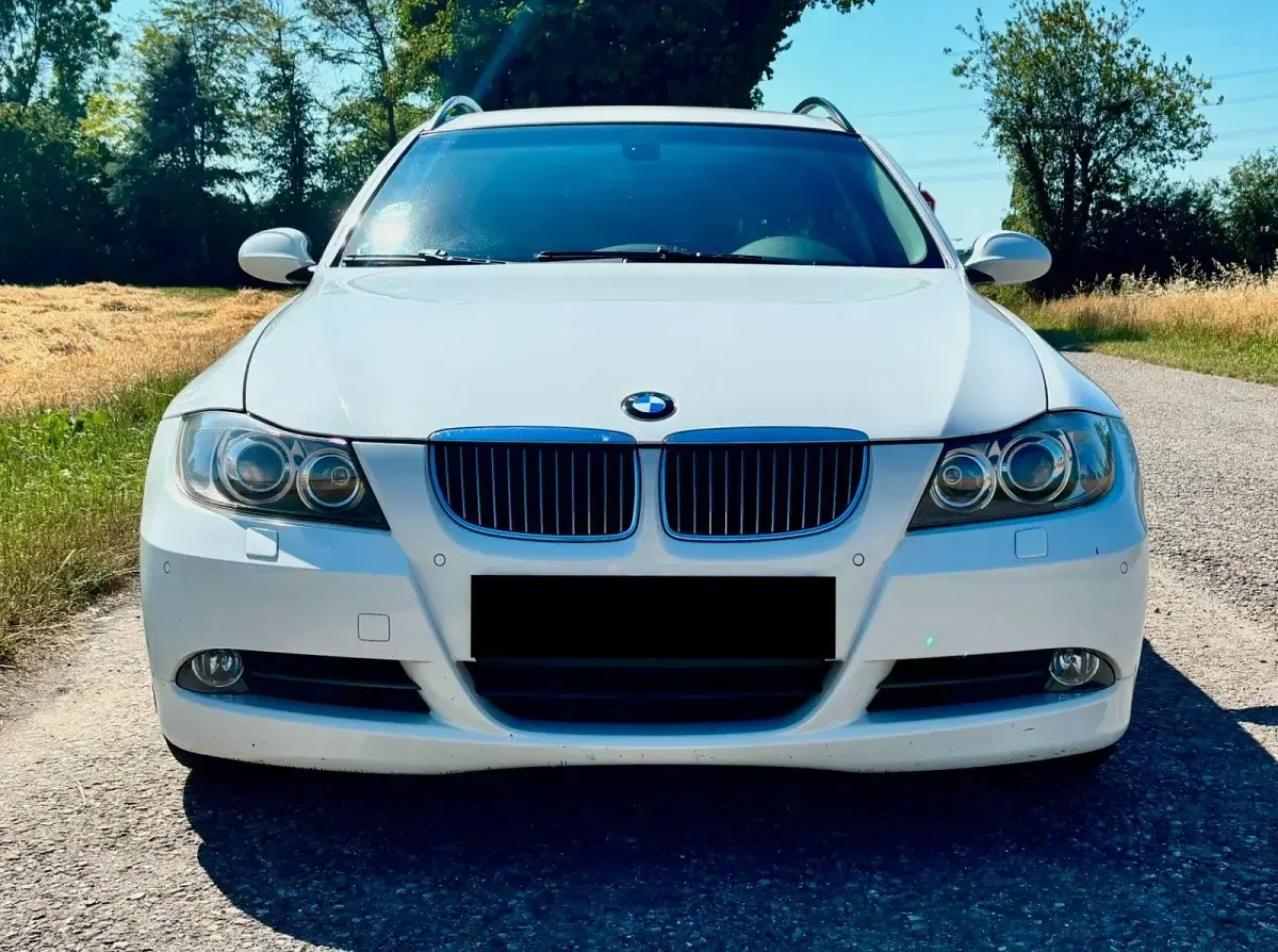 Gebraucht BMW 325 218 PS (160 kW) 2008 Weiß Kombi