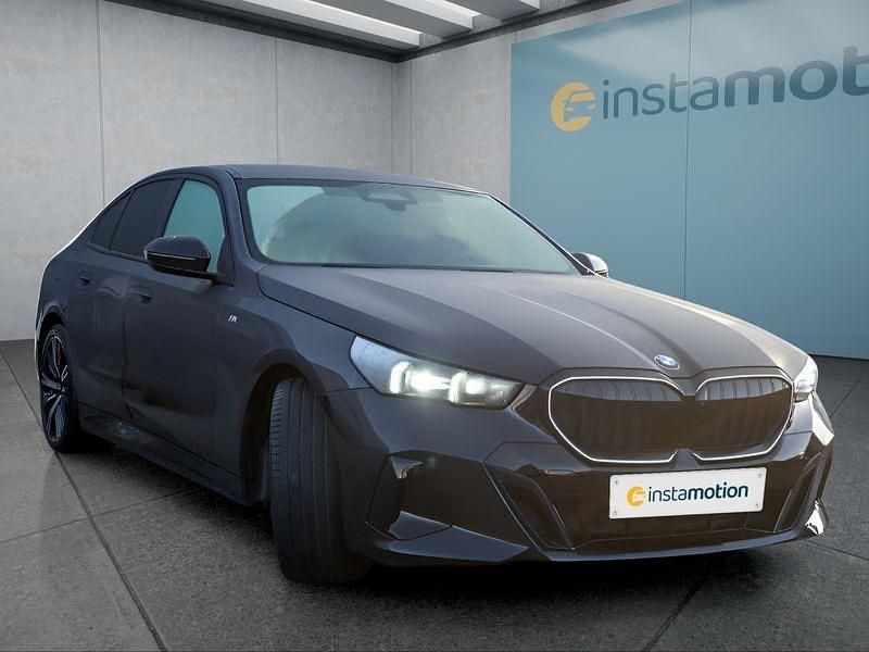 Gebraucht BMW 520 197 PS (144 kW) 2024 Schwarz Limousine