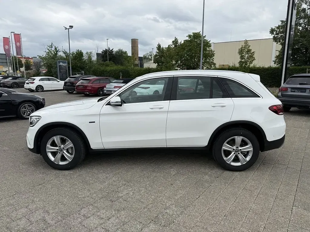 Gebraucht Mercedes GLC300 211 PS (155 kW) 2021 Andere SUV