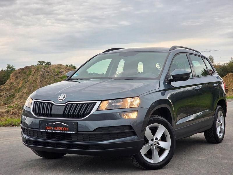 Grau Gebraucht 2017 Skoda Karoq Ambition SUV | 12.900 € (Guter Preis) - Bild 1/4