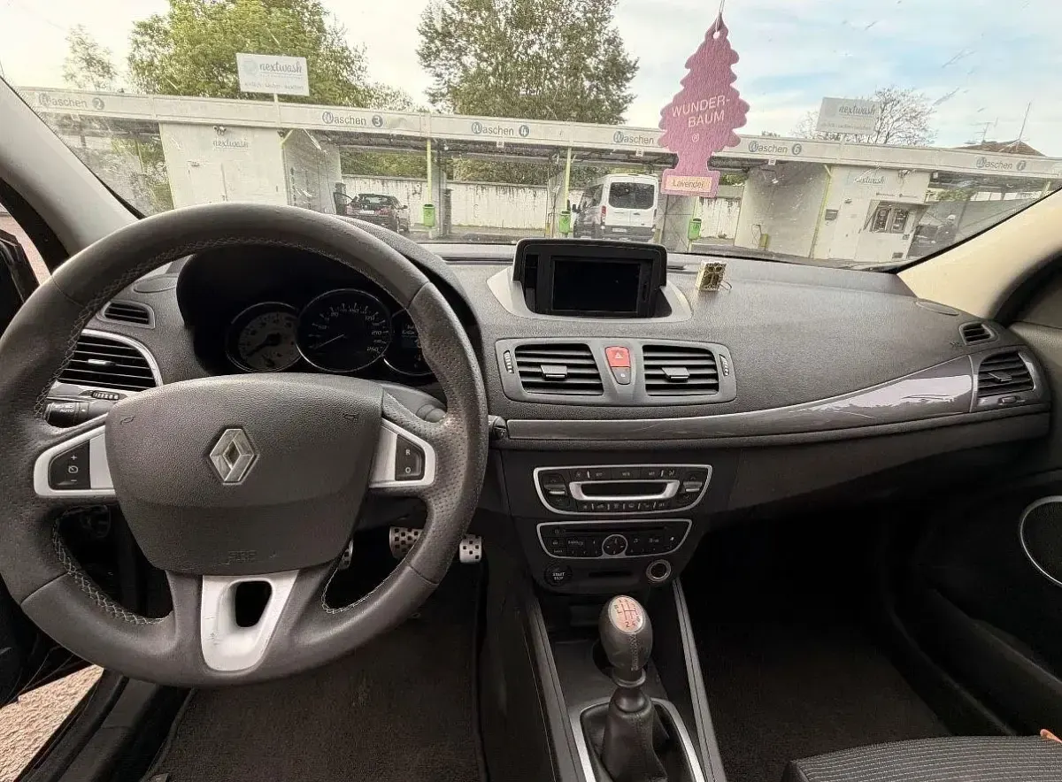 Gebraucht Renault Mégane GrandTour GT 160 PS (117 kW) 2011 Schwarz Kombi